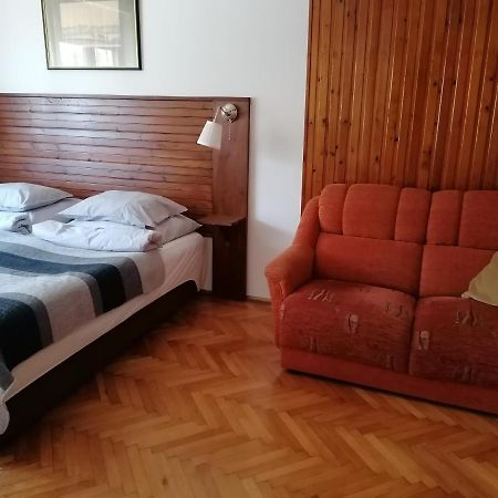 Szatmari Apartman Мишкольц Экстерьер фото